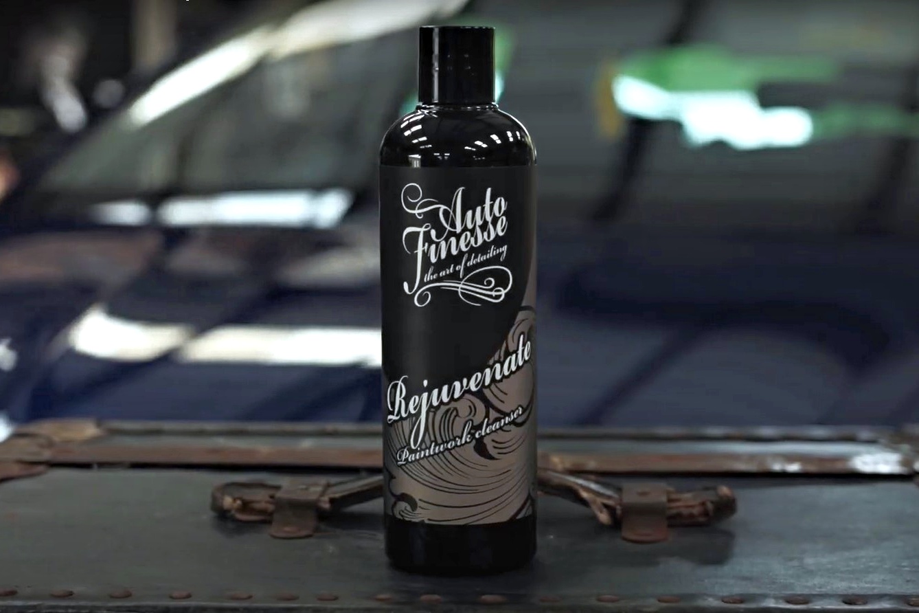 Leštěnka před voskováním Auto Finesse Rejuvenate Paintwork Cleanser